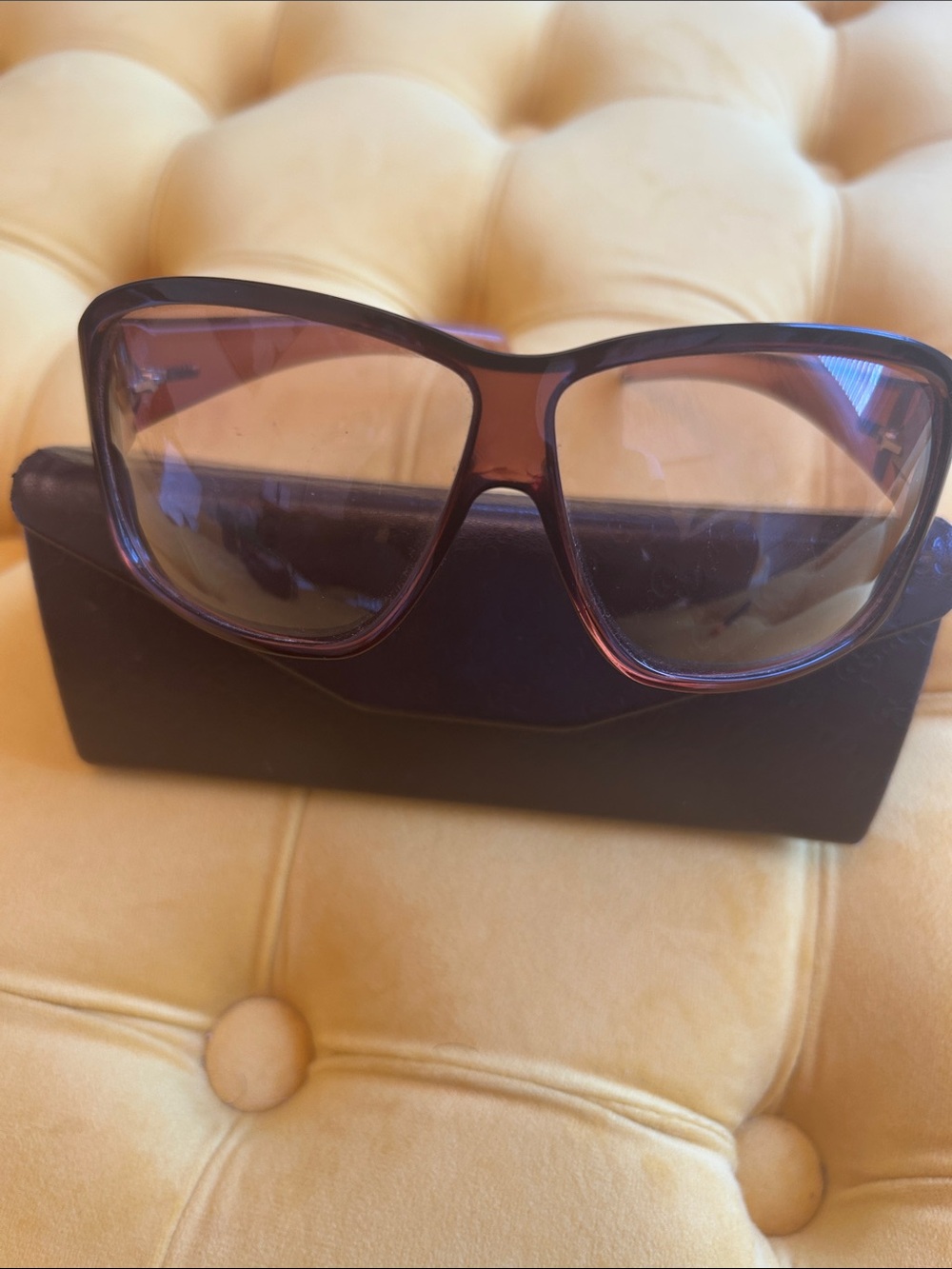 AUTHENTIC GUCCI SUNGLASSES